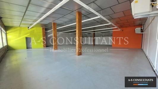 Louer Local commercial 450 m2 Davezieux