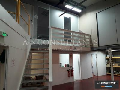 Louer Commerce 367 m2 Feyzin