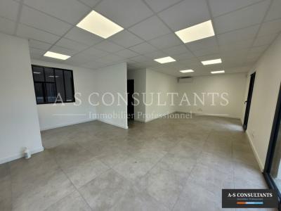 Louer Bureau 100 m2 Nivolas-vermelle