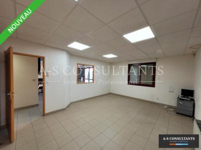 For rent Saint-pierre-de-boeuf 260 m2 Loire (42520) photo 0