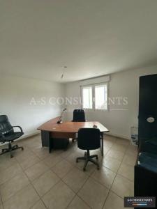 Louer Commerce Allonzier-la-caille 90252 euros
