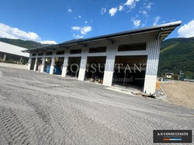 Annonce Location Commerce Tours-en-savoie 73
