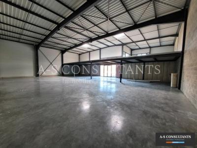 Louer Local commercial 435 m2 Davezieux