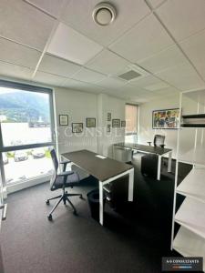 Louer Bureau Albertville 71400 euros