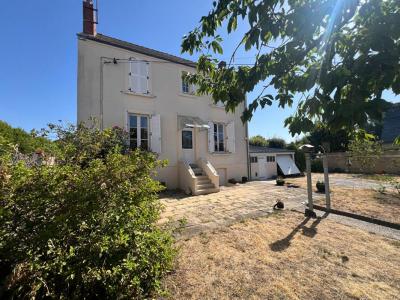 For sale Angers 4 rooms 73 m2 Maine et loire (49000) photo 0