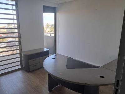 Louer Bureau 65 m2 Saint-paul