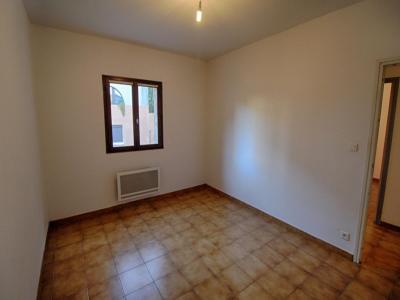Louer Appartement 65 m2 Bastelicaccia