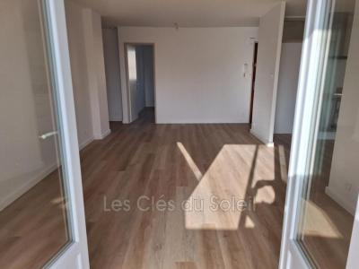 Louer Appartement Toulon 937 euros
