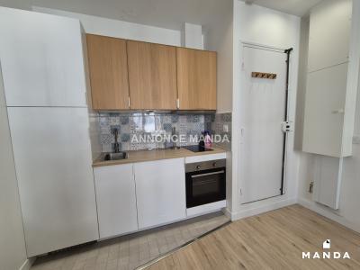 Louer Appartement 24 m2 Lyon-7eme-arrondissement