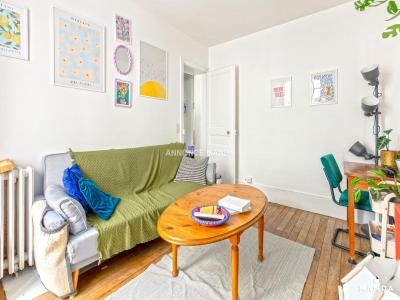 For rent Paris-18eme-arrondissement 2 rooms 34 m2 Paris (75018) photo 1