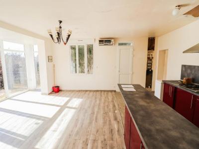 For sale Plouye 3 rooms 70 m2 Finistere (29690) photo 4