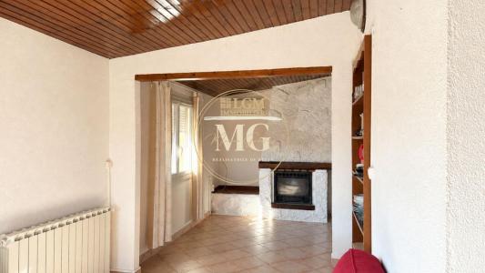 Acheter Maison Saint-julien-les-rosiers 239000 euros