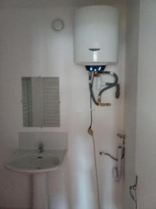 For rent Loures-barousse 2 rooms 32 m2 Hautes pyrenees (65370) photo 4