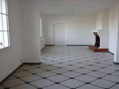For rent Haillan 4 rooms 118 m2 Gironde (33185) photo 0