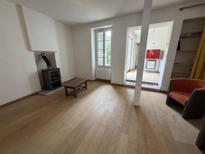 For sale CENTRE VILLE 3 rooms 61 m2 Charente maritime (17170) photo 1