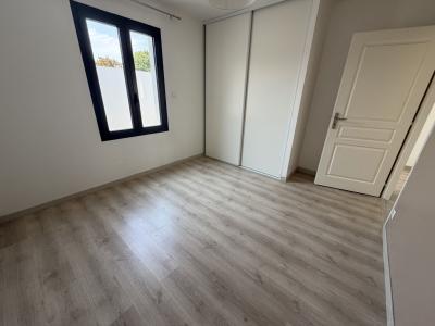 For sale 20 MINUTES DE LA ROCHELLE 6 rooms 140 m2 Charente maritime (17540) photo 4