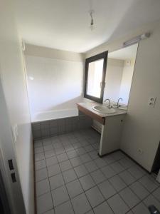 For rent Chaumont 2 rooms 52 m2 Haute marne (52000) photo 2