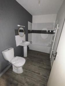 For rent Chaumont 1 room 32 m2 Haute marne (52000) photo 2