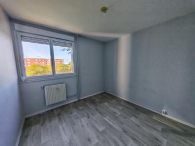 Louer Appartement 75 m2 Montceau-les-mines