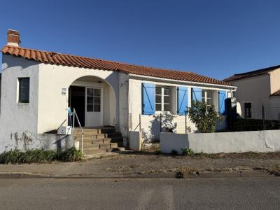 For rent Curzon 5 rooms 105 m2 Vendee (85540) photo 0