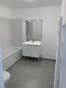 For rent Creil 2 rooms 41 m2 Oise (60100) photo 2