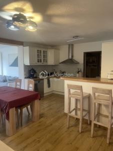 Louer Appartement 86 m2 Premanon