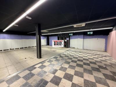 For rent Toulon 427 m2 Var (83100) photo 4