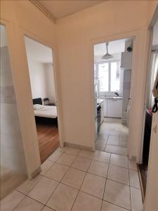 Louer Appartement Paris-18eme-arrondissement 1300 euros