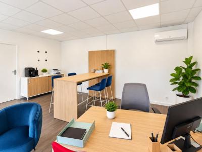 Louer Local commercial Taillan-medoc 8256 euros
