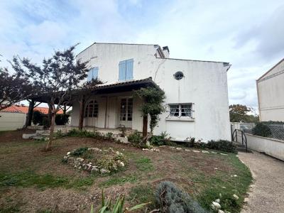 For sale Saujon 5 rooms 133 m2 Charente maritime (17600) photo 0