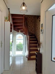 For sale Rostrenen 6 rooms 110 m2 Cotes d'armor (22110) photo 2