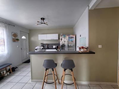 For sale Saint-germer-de-fly 4 rooms 94 m2 Oise (60850) photo 4