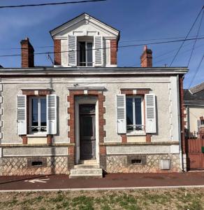 For sale Montargis 6 rooms 90 m2 Loiret (45200) photo 0
