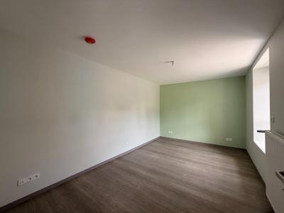 Louer Appartement 71 m2 Chateau-garnier