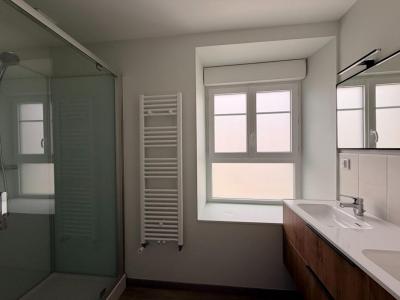 Louer Appartement Chateau-garnier 450 euros