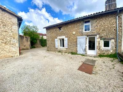 For rent Voulon 5 rooms 107 m2 Vienne (86700) photo 0