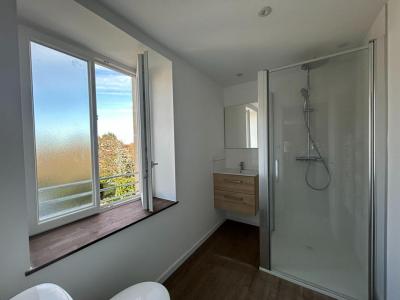Louer Appartement 32 m2 Civray