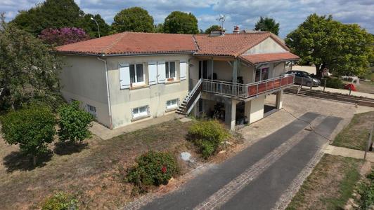 For sale Saint-pierre-d'exideuil 6 rooms 158 m2 Vienne (86400) photo 0