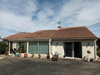 For sale Limalonges 8 rooms 166 m2 Deux sevres (79190) photo 0