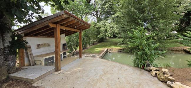 For sale Pleuville 8 rooms 238 m2 Charente (16490) photo 4