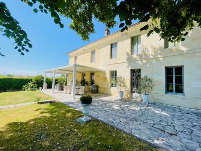 For sale Cubzac-les-ponts 11 rooms 233 m2 Gironde (33240) photo 0