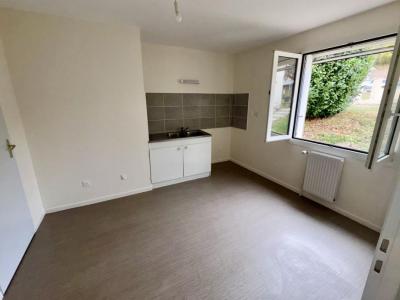 Annonce Location 4 pi�ces Appartement Neuilly-l'eveque 52