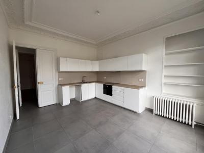 Louer Appartement Paris-17eme-arrondissement Paris