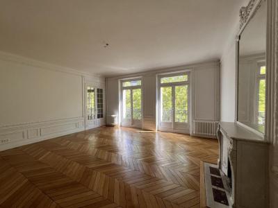 Annonce Location 4 pi�ces Appartement Paris-17eme-arrondissement 75