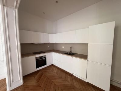 Louer Appartement Paris-17eme-arrondissement Paris