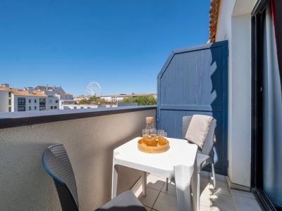 For sale Rochelle 1 room 22 m2 Charente maritime (17000) photo 1