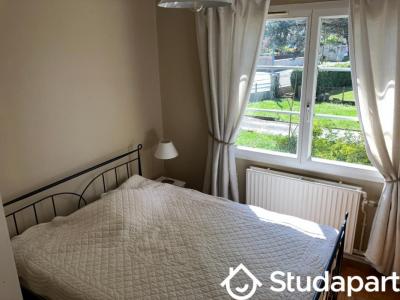 Louer Appartement 9 m2 Ambares-et-lagrave