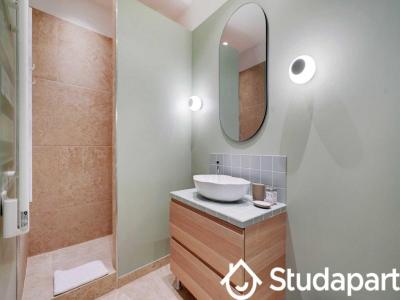 Louer Appartement Paris-17eme-arrondissement 2150 euros