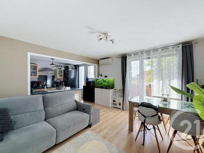 For sale Feyzin 4 rooms 67 m2 Rhone (69320) photo 0