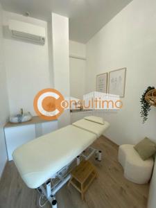 Louer Local commercial Carbon-blanc 12660 euros